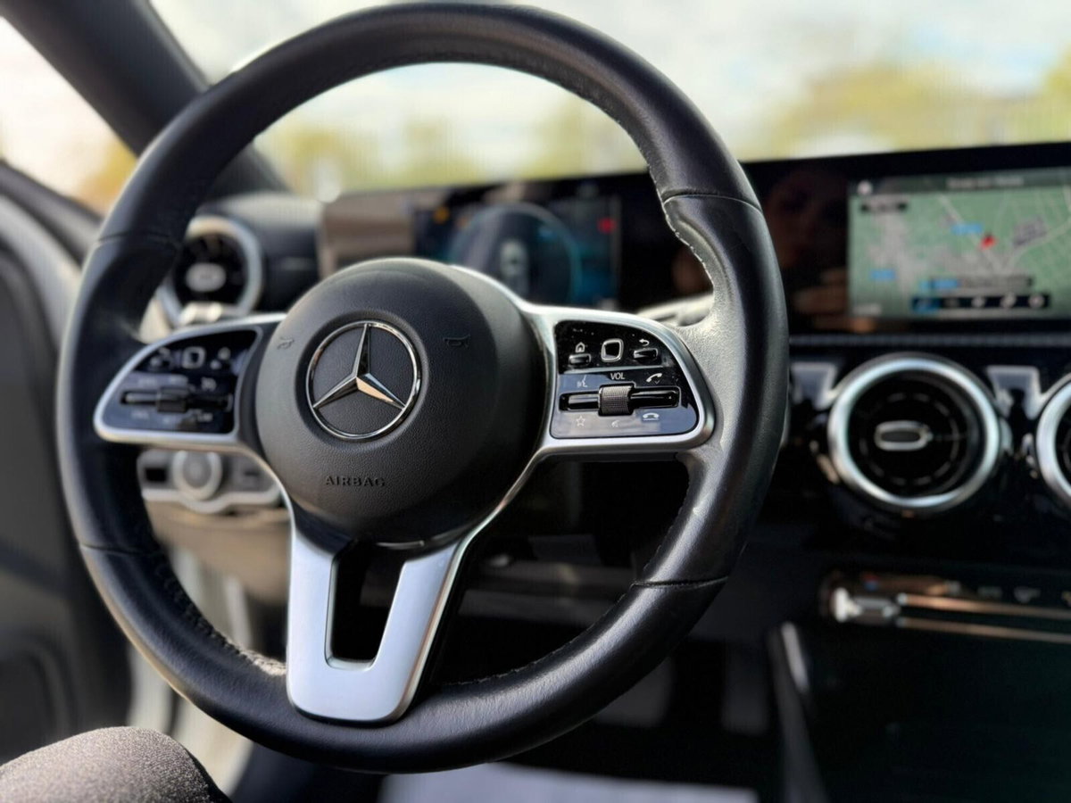 Mercedes-Benz Classe A 180 d Automatic Business (19)