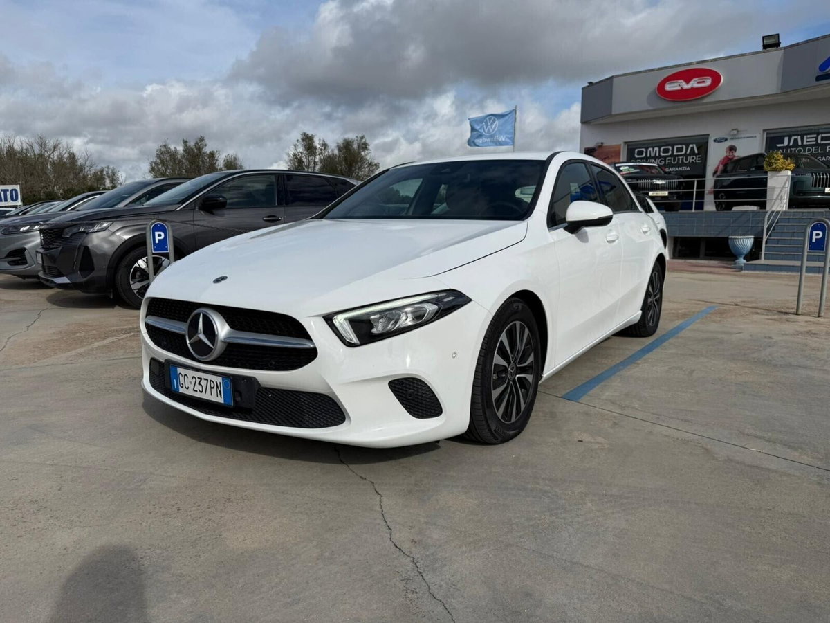 Mercedes-Benz Classe A 180 d Automatic Business (4)