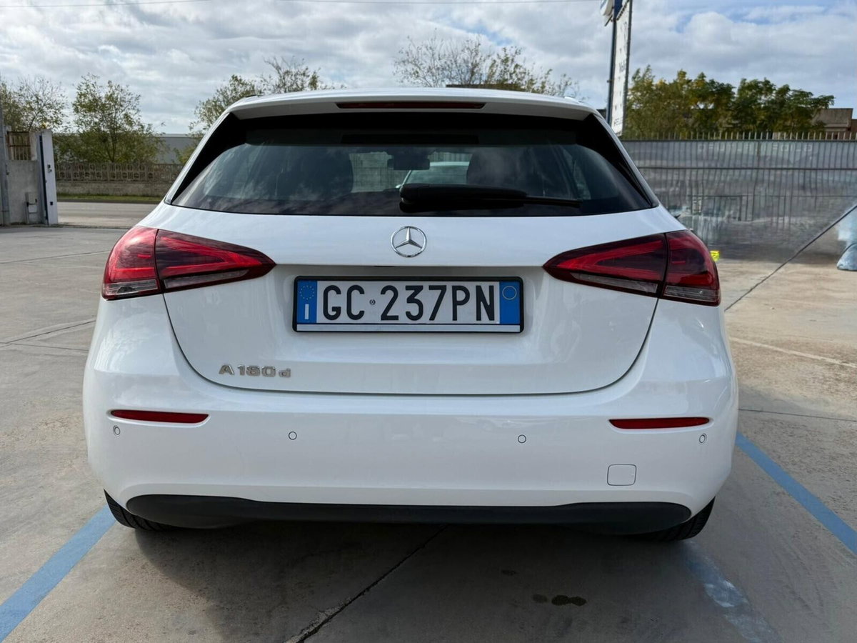 Mercedes-Benz Classe A 180 d Automatic Business (7)