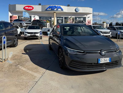 Volkswagen Golf 1.0 eTSI EVO DSG Life usata