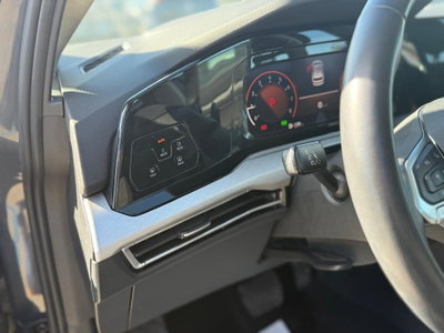 Volkswagen Golf 1.0 eTSI EVO DSG Life (12)