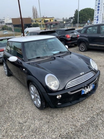 MINI Mini 1.6 16V Cooper (3)