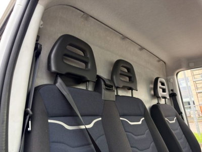 Iveco Daily Telaio 35S12 2.3 HPT PLM Cabinato (16)