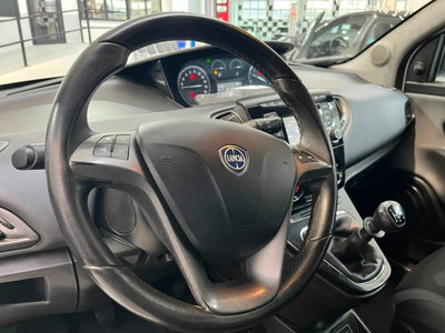 Lancia Ypsilon 1.2 69 CV 5 porte GPL Ecochic Silver (7)