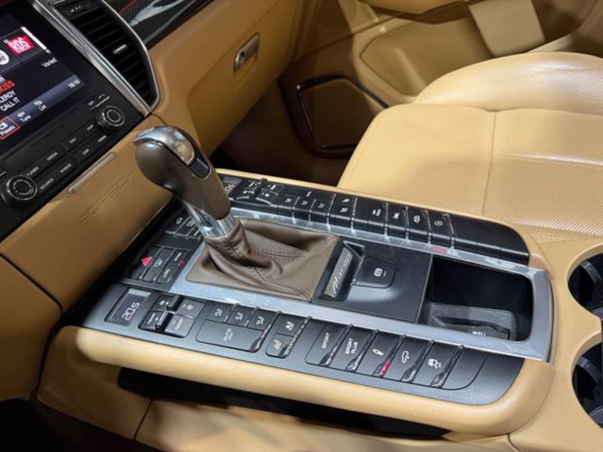 Porsche Macan Turbo Performance (12)