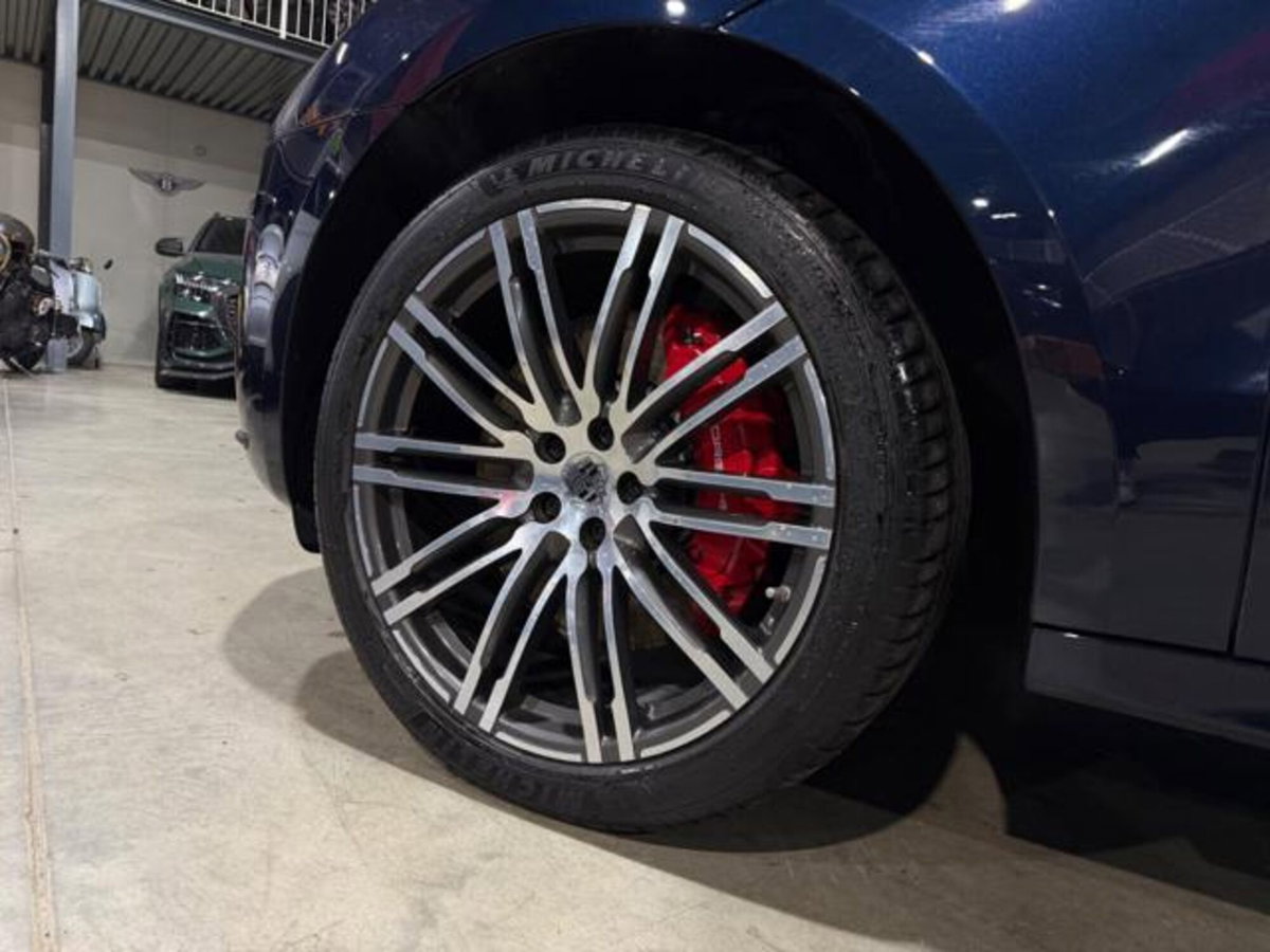 Porsche Macan Turbo Performance (7)