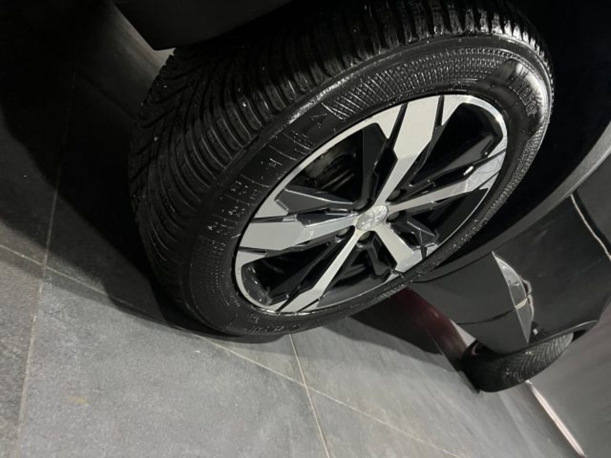 Peugeot 3008 BlueHDi 130 S&S Allure (14)