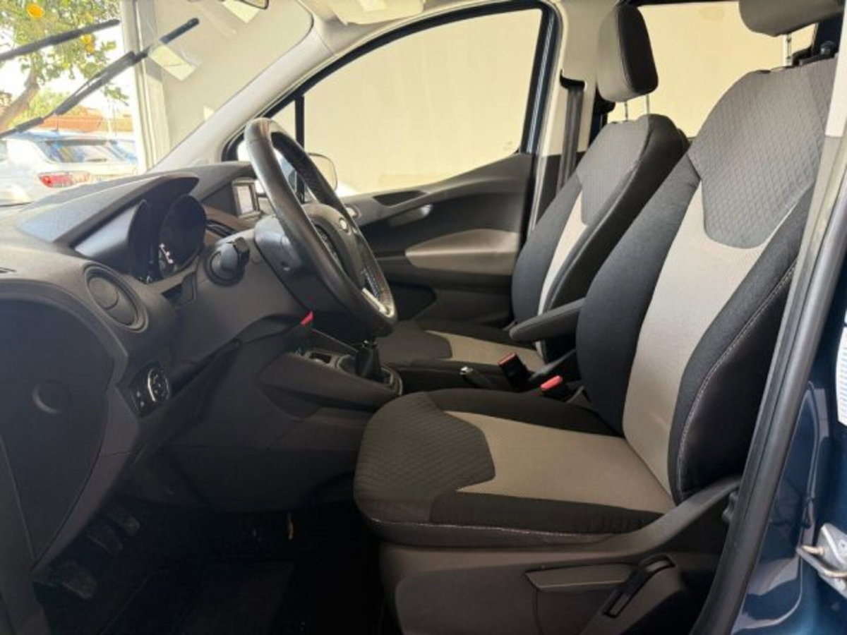 Ford Tourneo Courier 1.0 EcoBoost 100 CV Plus (6)