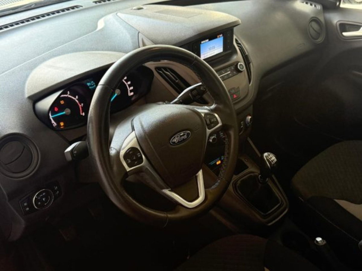 Ford Tourneo Courier 1.0 EcoBoost 100 CV Plus (7)