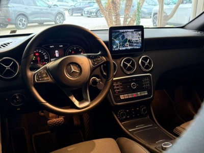Mercedes-Benz Classe A 200 d Automatic Premium (15)
