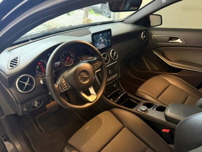 Mercedes-Benz Classe A 200 d Automatic Premium (9)