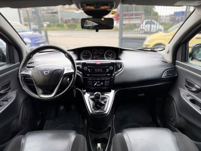 Lancia Ypsilon 1.3 MJT 16V 95 CV 5 porte S&S Platinum (13)