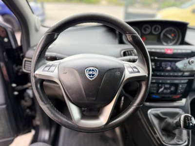 Lancia Ypsilon 1.3 MJT 16V 95 CV 5 porte S&S Platinum (14)