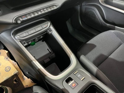 Jeep Avenger 1.2 turbo e-hybrid mhev Summit fwd 110cv edct6 (18)