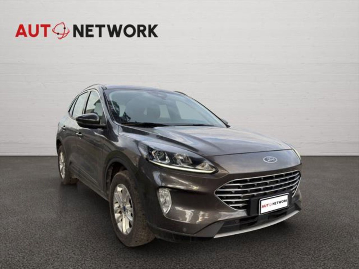 Ford Kuga 2.5 Plug In Hybrid 225 CV CVT 2WD Titanium (2)