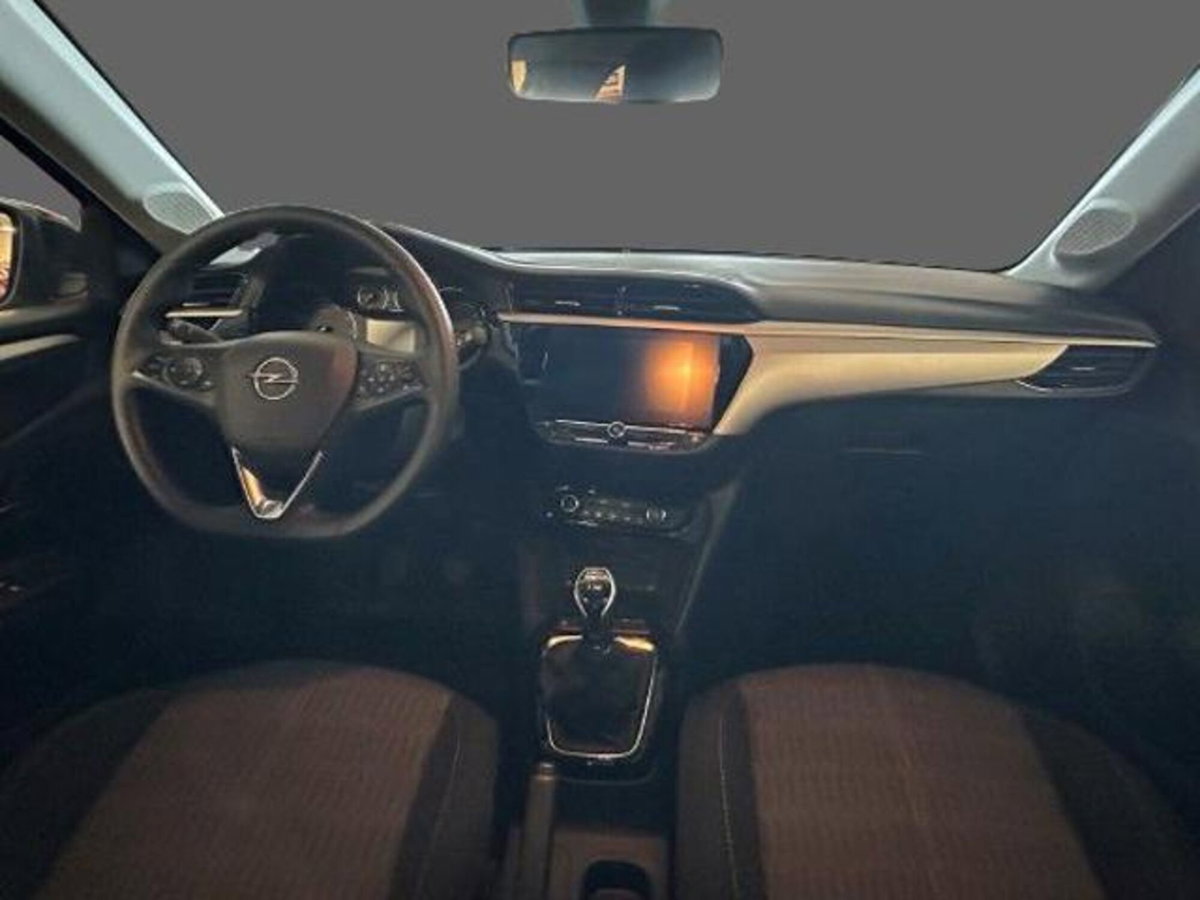 Opel Corsa 1.2 Edition (2)