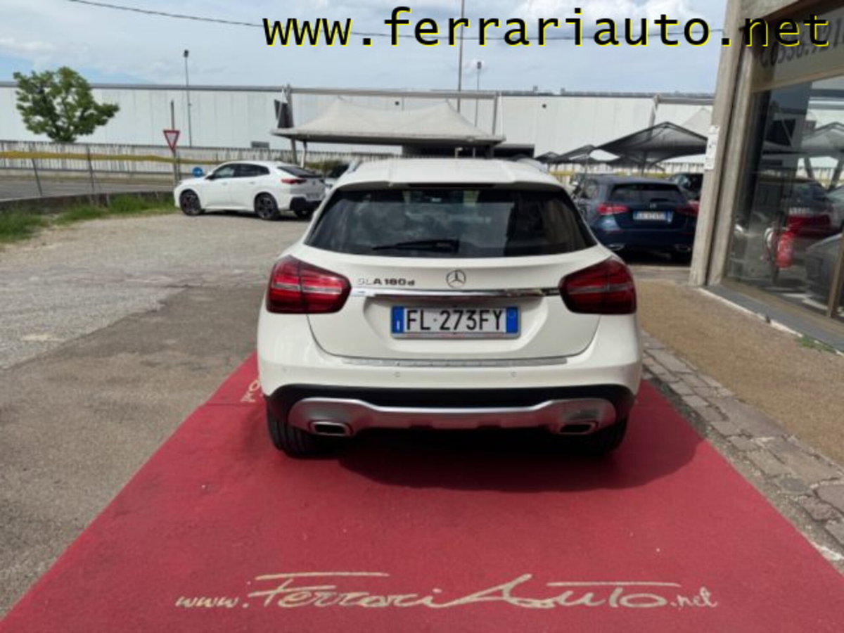 Mercedes-Benz GLA SUV 180 d Enduro Activity (14)