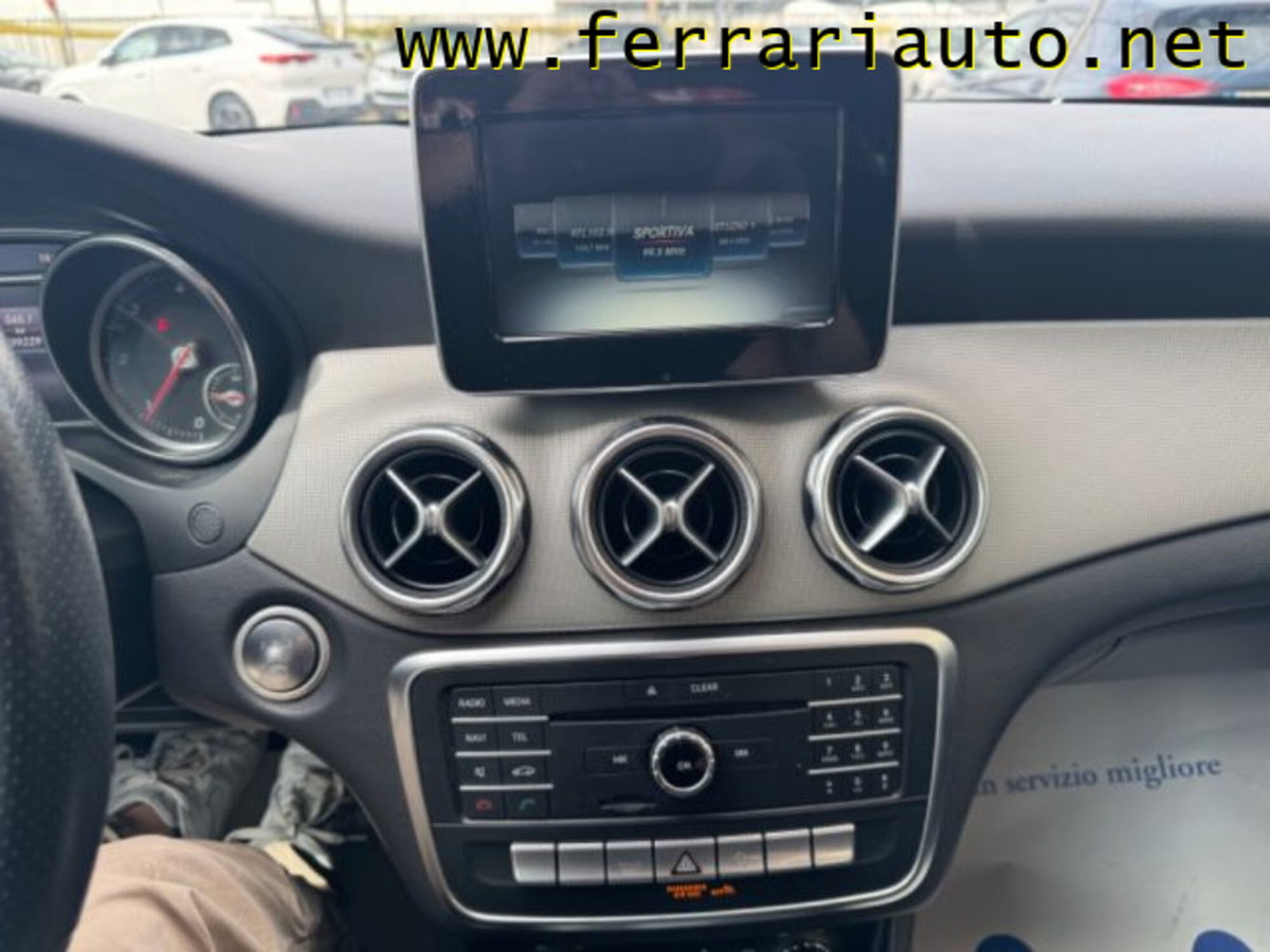 Mercedes-Benz GLA SUV 180 d Enduro Activity (16)
