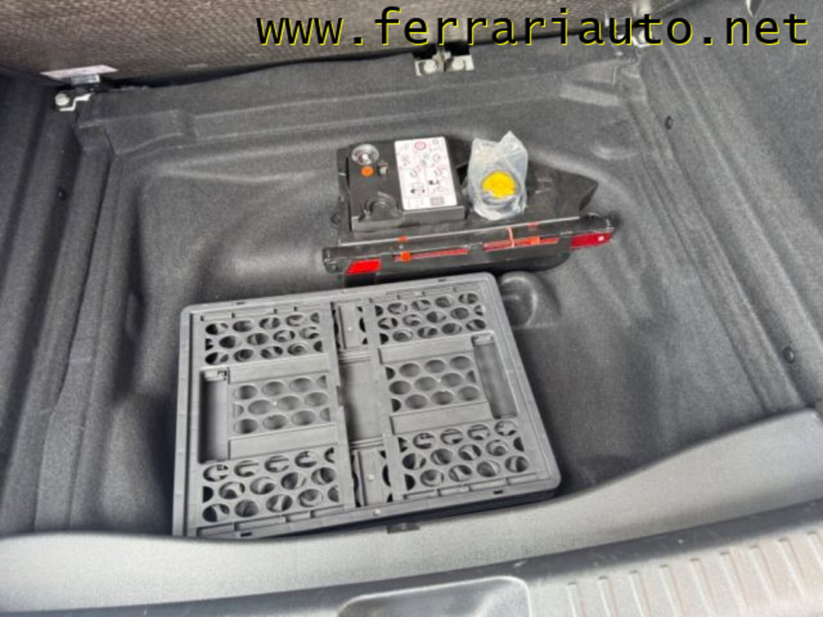Mercedes-Benz GLA SUV 180 d Enduro Activity (20)