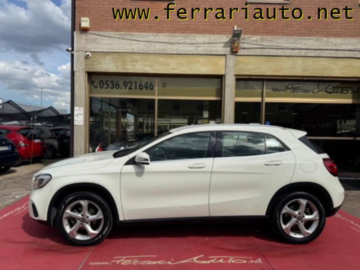 Mercedes-Benz GLA SUV 180 d Enduro Activity (5)