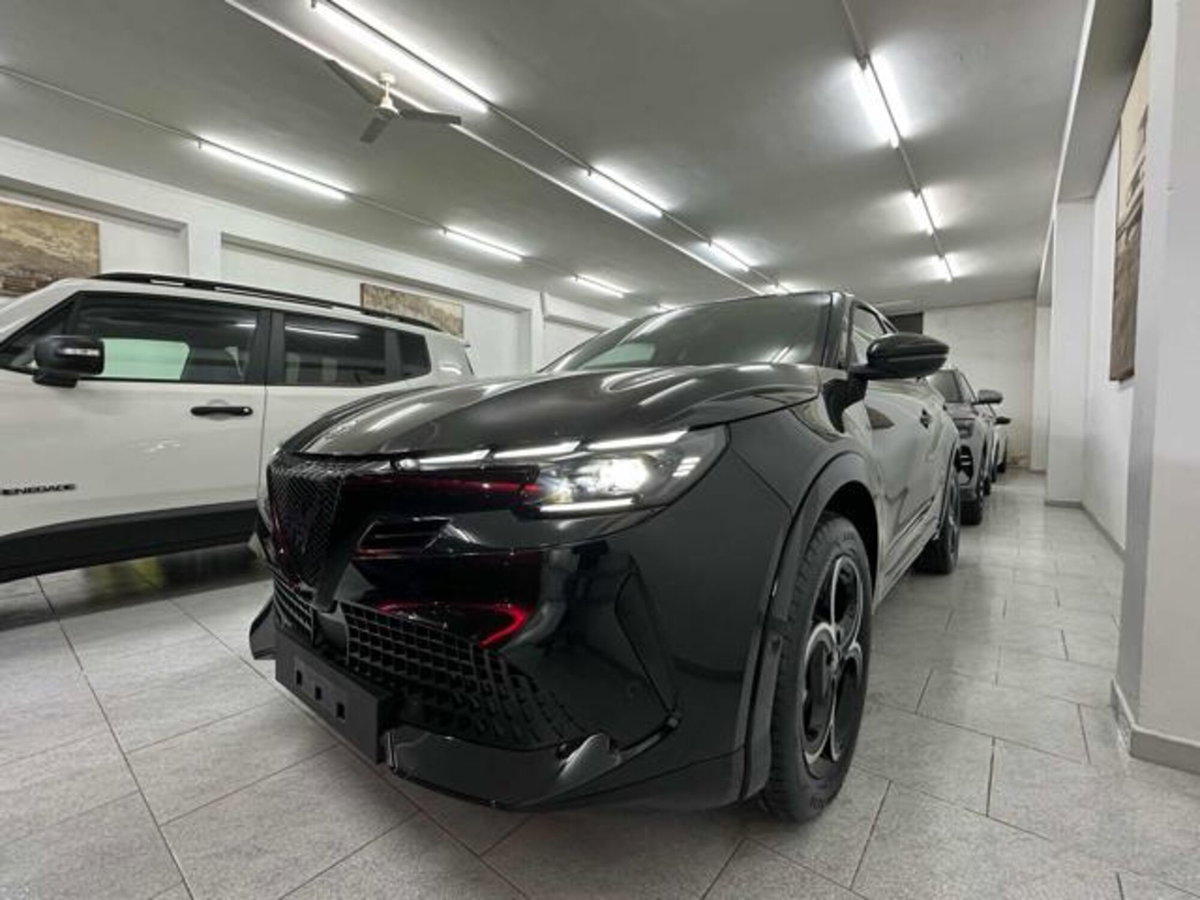 Alfa Romeo Junior 1.2 ibrida Ti 145cv edct6 (3)