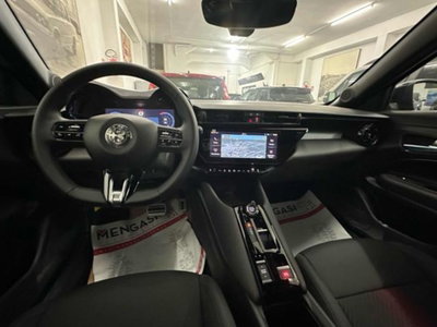 Alfa Romeo Junior 1.2 ibrida Ti 145cv edct6 (7)