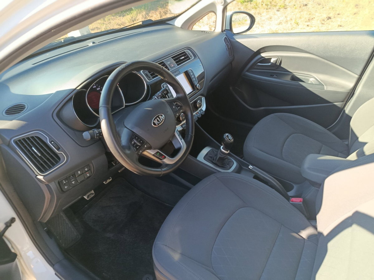 Kia Rio 1.1 CRDi 5p.S&S High Tech (12)