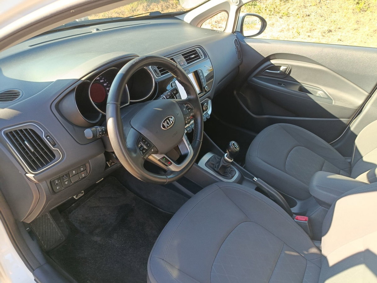 Kia Rio 1.1 CRDi 5p.S&S High Tech (14)