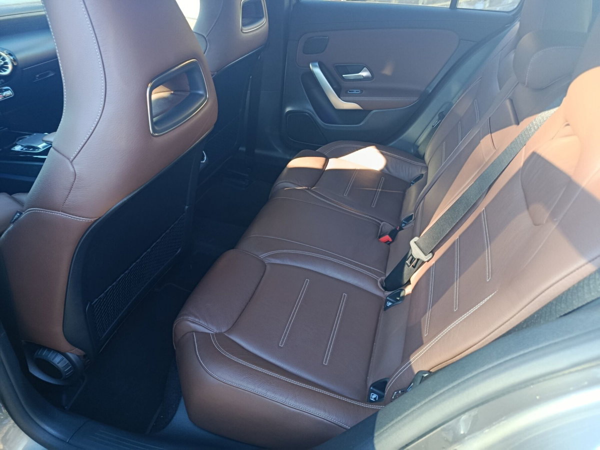 Mercedes-Benz Classe A 220 Automatic Premium (17)