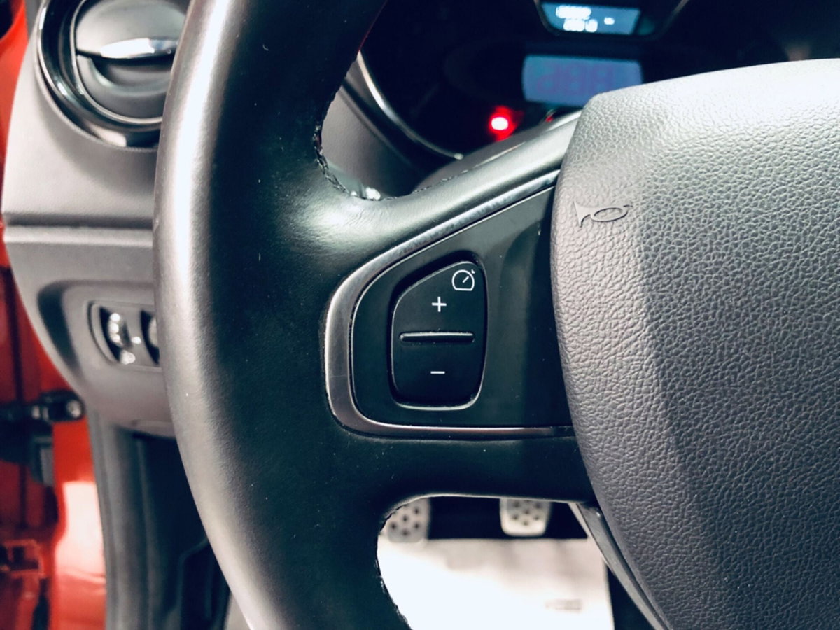 Renault Captur dCi 8V 90 CV Start&Stop Energy Intens (12)