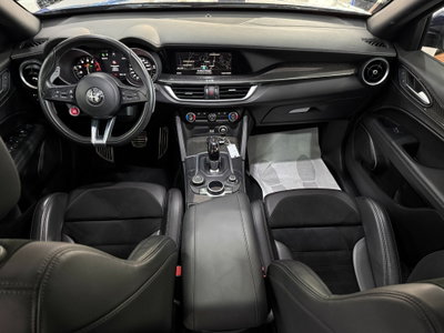 Alfa Romeo Stelvio Stelvio 2.9 Bi-Turbo V6 510 CV AT8 Quadrifoglio (11)