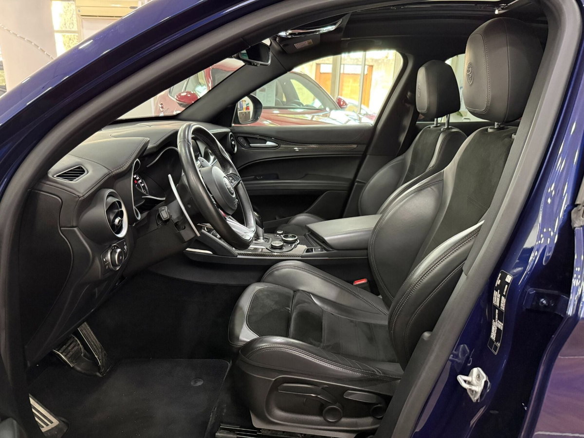 Alfa Romeo Stelvio Stelvio 2.9 Bi-Turbo V6 510 CV AT8 Quadrifoglio (12)