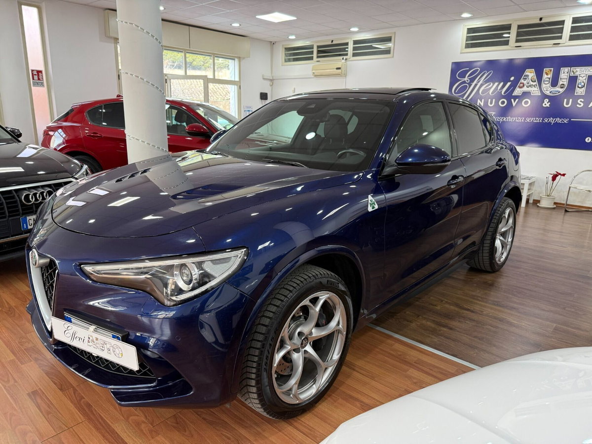 Alfa Romeo Stelvio Stelvio 2.9 Bi-Turbo V6 510 CV AT8 Quadrifoglio (9)