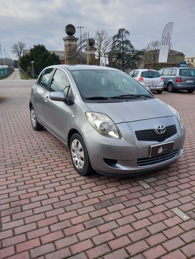 Toyota Yaris 1.0 5 porte usata