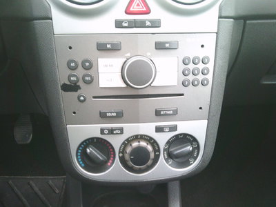 Opel Corsa 1.3 CDTI 75CV F.AP. 3 porte Club (8)