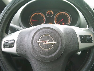 Opel Corsa 1.3 CDTI 75CV F.AP. 3 porte Club (9)
