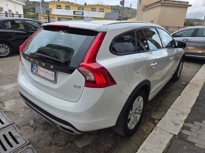 Volvo V60 Cross Country D3 Geartronic Momentum (8)
