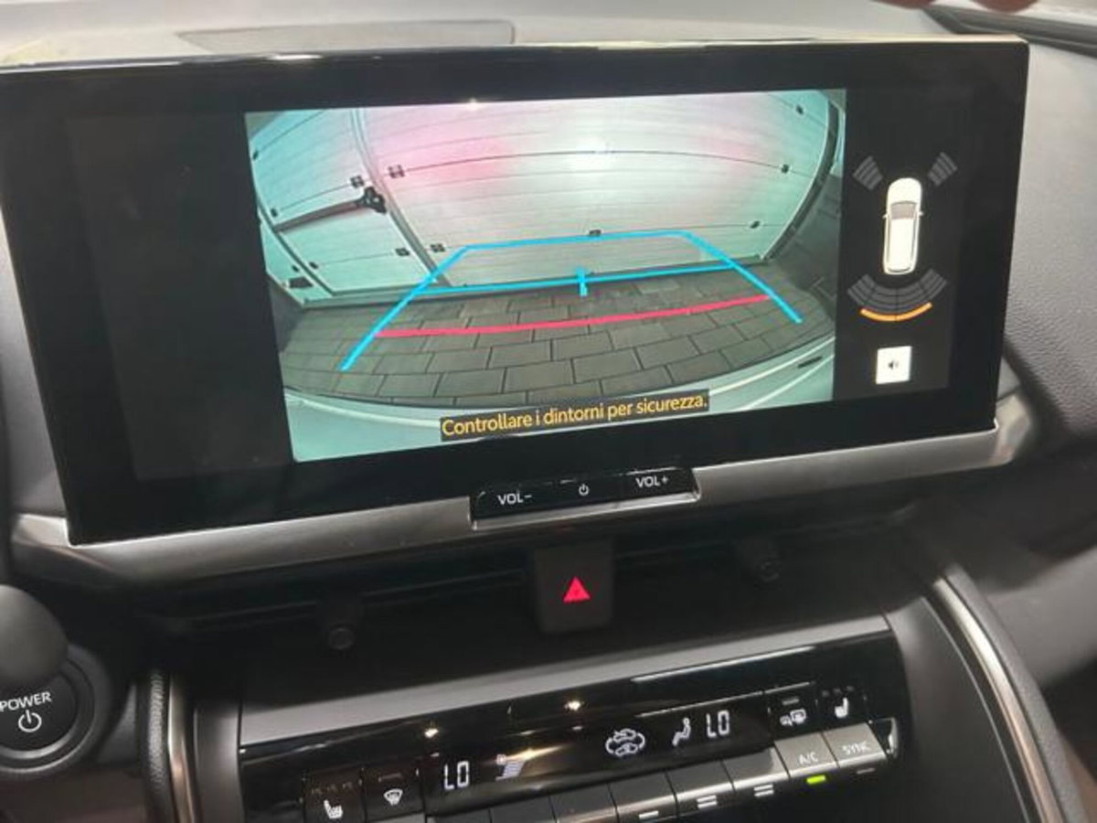 Toyota Toyota C-HR 2.0 phev Trend fwd e-cvt (10)