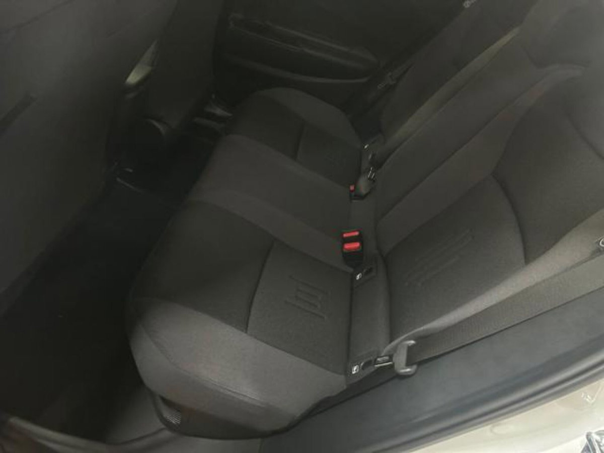 Toyota Toyota C-HR 2.0 phev Trend fwd e-cvt (18)