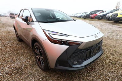 Toyota Toyota C-HR 2.0 phev Trend fwd e-cvt (2)