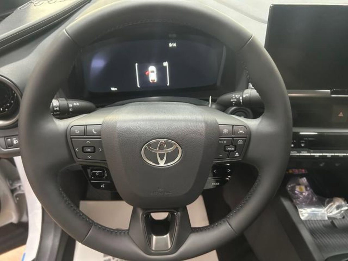 Toyota Toyota C-HR 2.0 phev Trend fwd e-cvt (6)