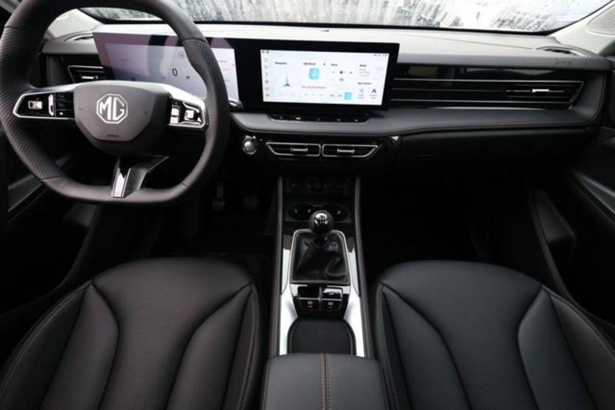Mg HS HS 1.5T-GDI AT Luxury (7)