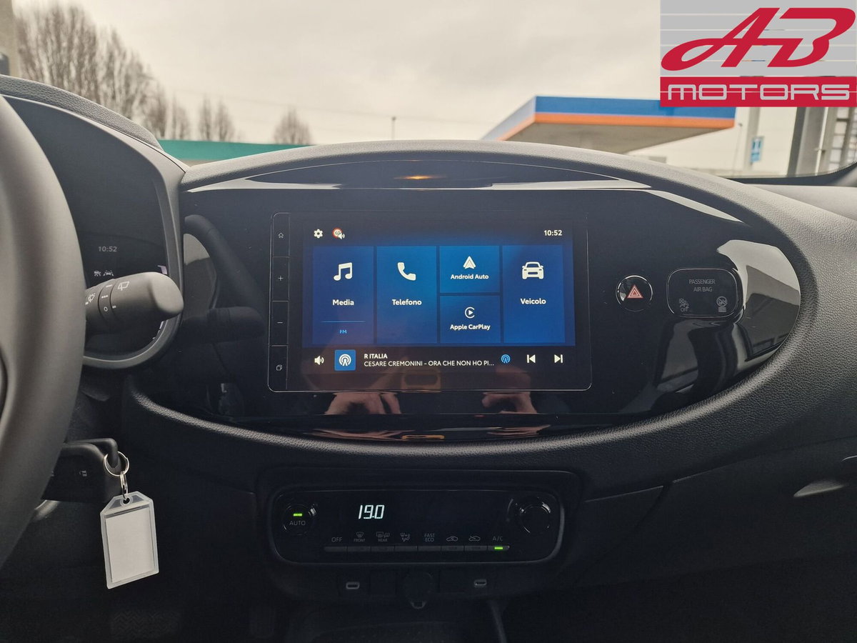 Toyota Aygo X 1.5 hybrid e-cvt (15)