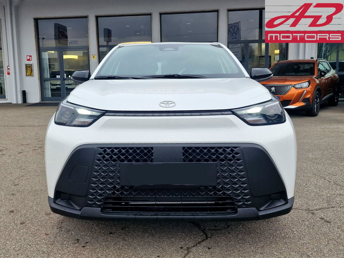 Toyota Aygo X 1.5 hybrid e-cvt (2)