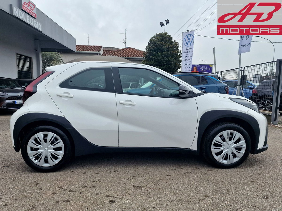 Toyota Aygo X 1.5 hybrid e-cvt (4)