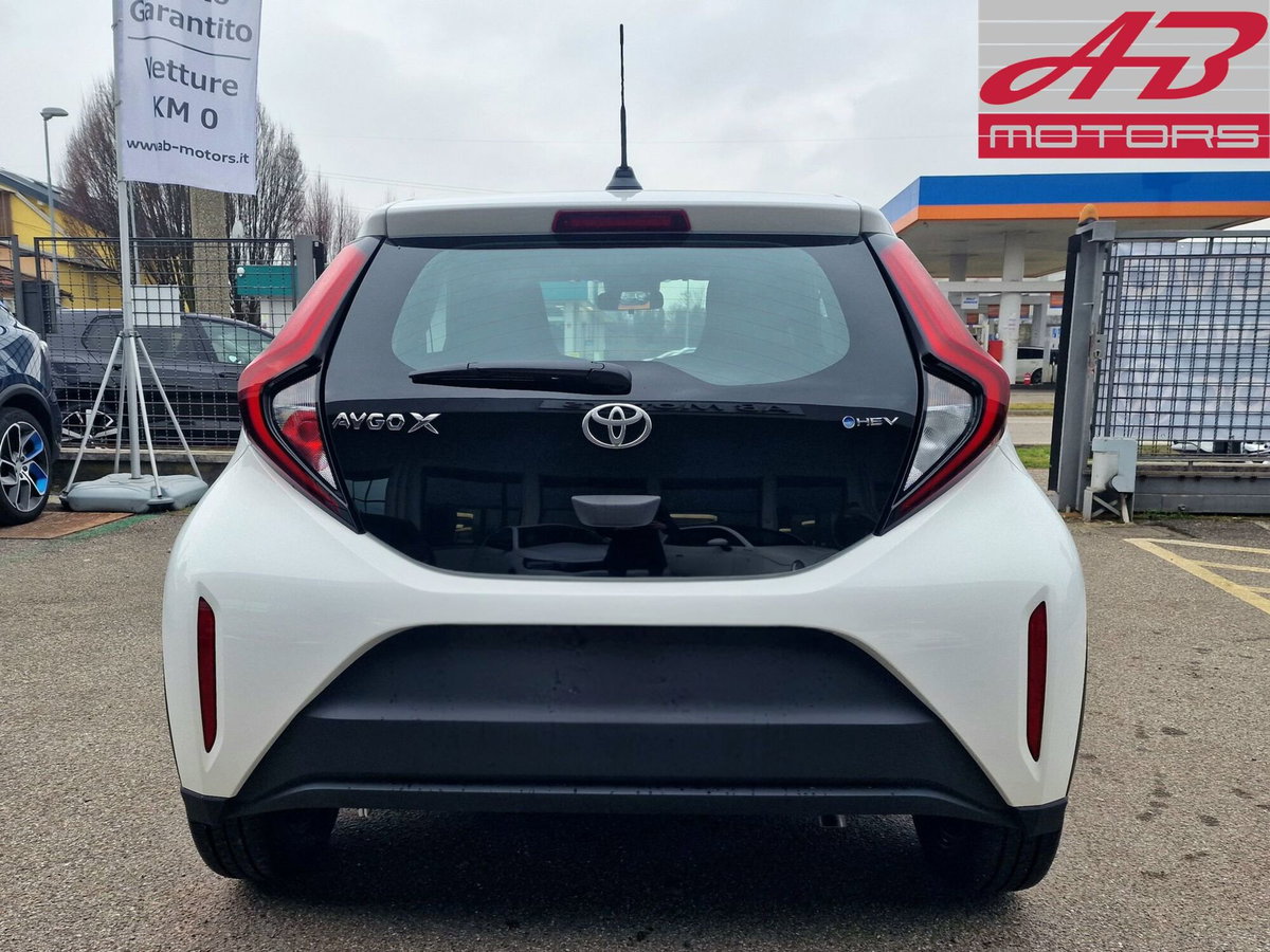 Toyota Aygo X 1.5 hybrid e-cvt (6)