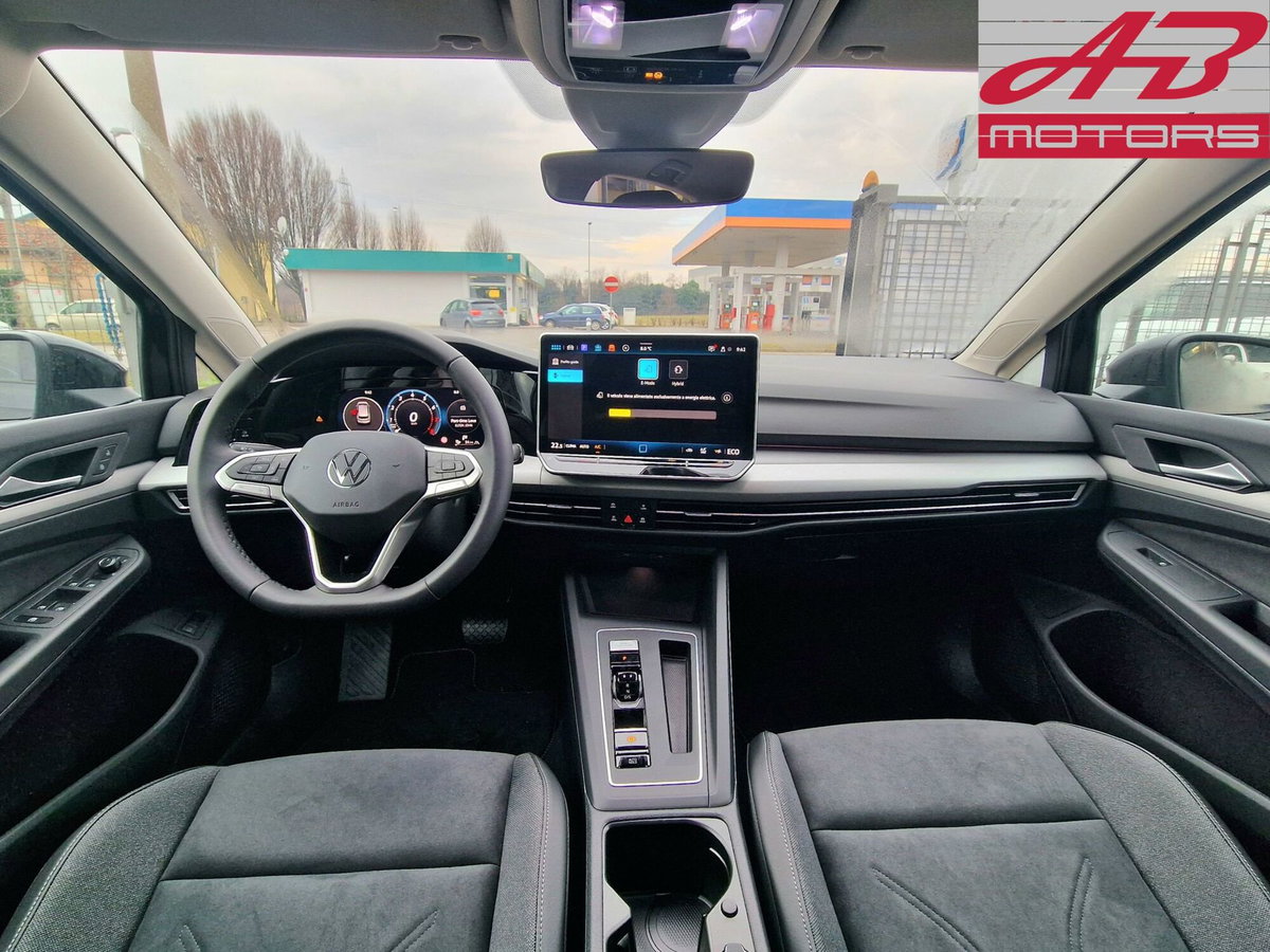 Volkswagen Golf 1.5 TSI EVO ACT 1st Edition Life (12)