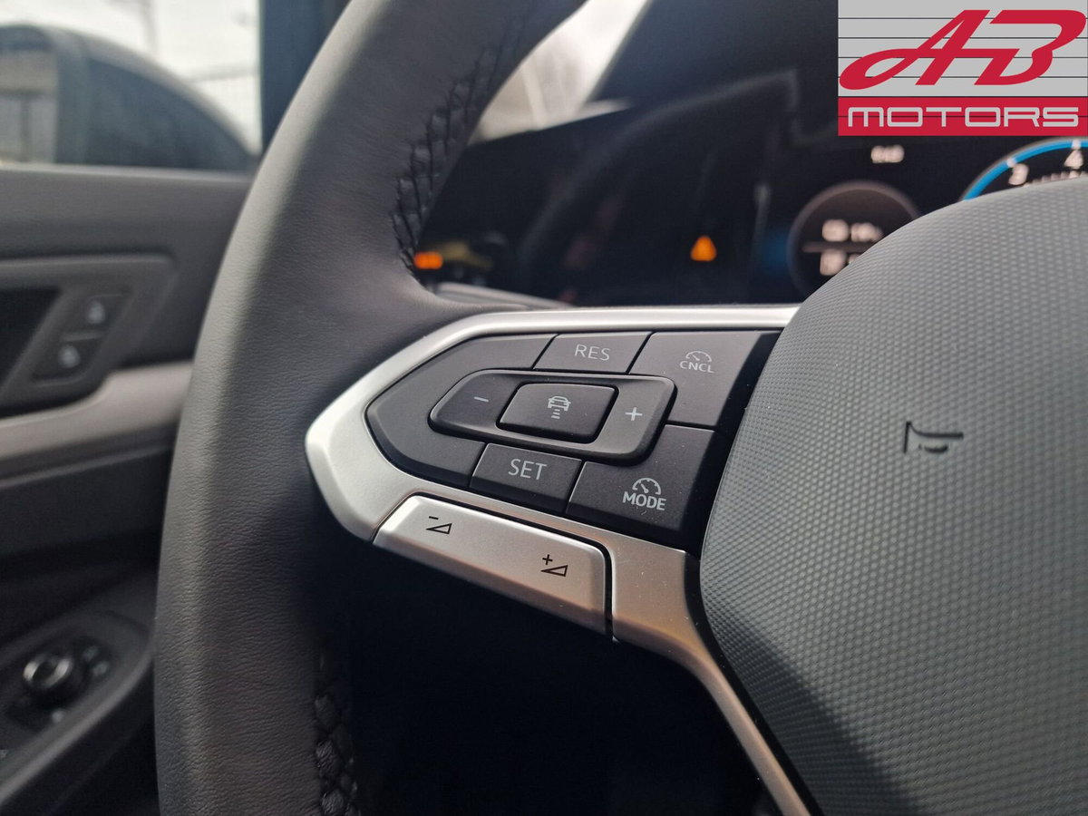 Volkswagen Golf 1.5 TSI EVO ACT 1st Edition Life (19)