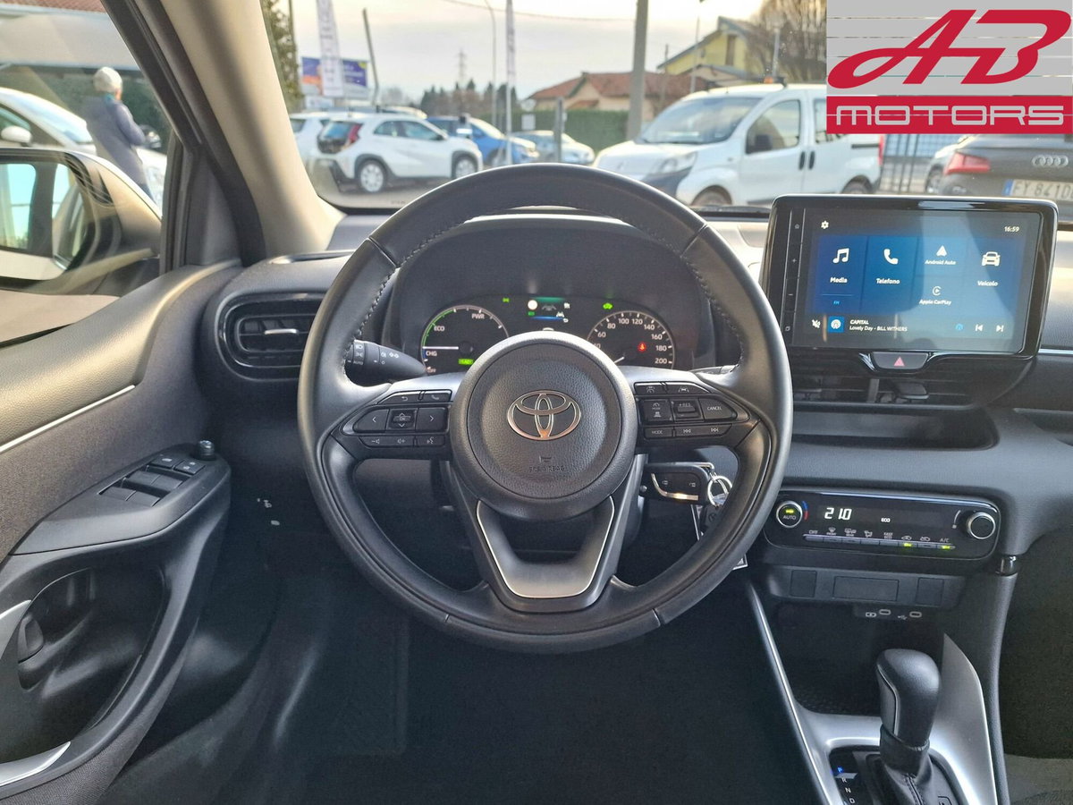 Toyota Yaris 1.5 Hybrid 5 porte Energy (13)