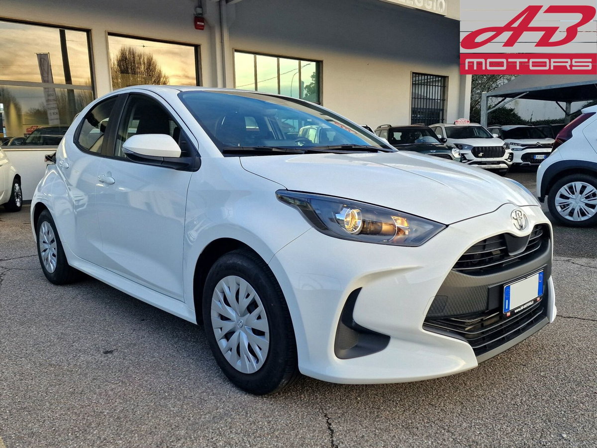 Toyota Yaris 1.5 Hybrid 5 porte Energy (3)